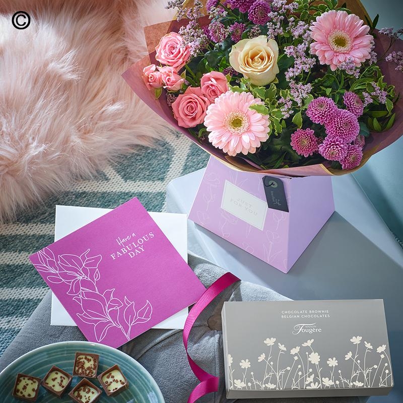 Mothers Day Pastel Gift Box, Chocs and Card